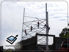 Desmontaje de torre autosoportada, etapa penúltima